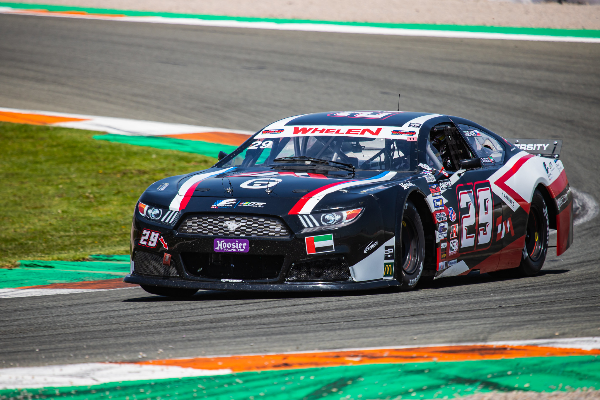 #29 through the esses, Valencia