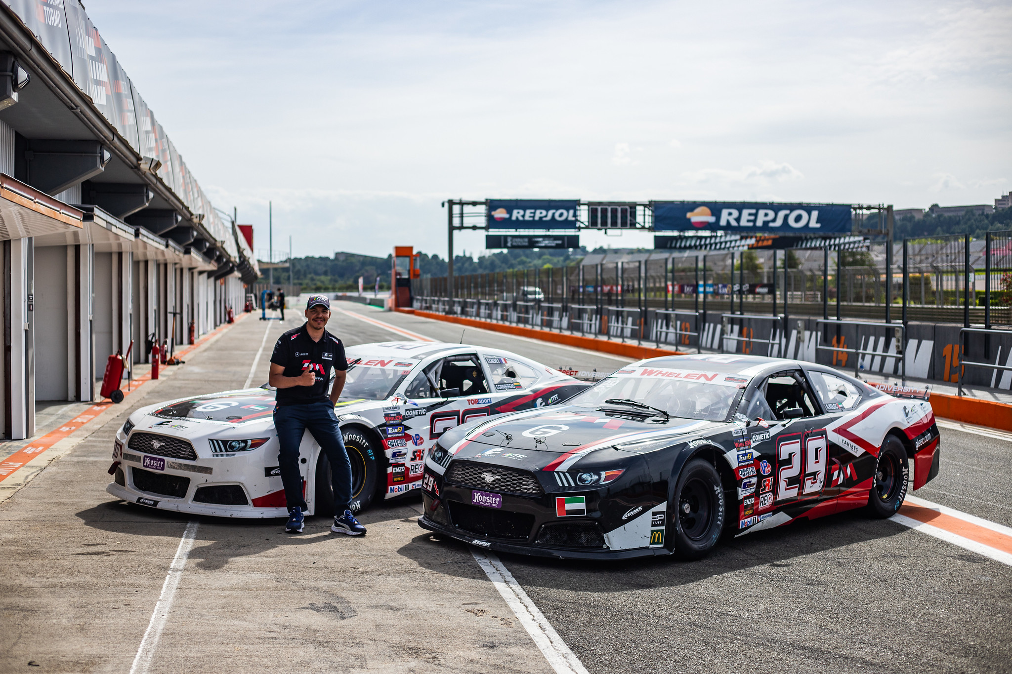 Pit lane, Circuit Ricardo Tormo